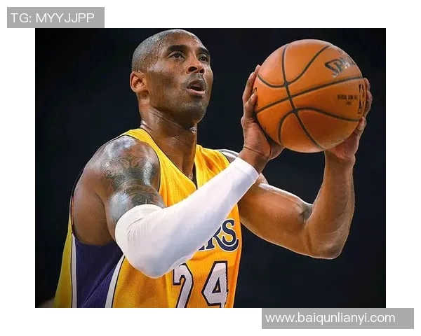 勒布朗詹姆斯与科比布莱恩特的传奇对决与篮球时代的辉煌交汇 勒布朗詹姆斯与科比布莱恩特的传奇对决与篮球时代的辉煌交汇