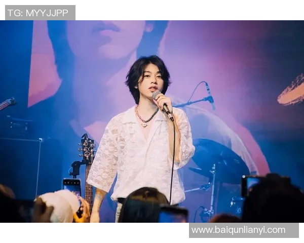 王岚的音乐旅程与人生故事探秘：从初出茅庐到璀璨星途的蜕变与成长