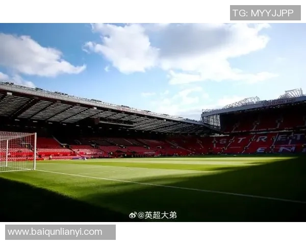 曼联与利物浦27号激战即将上演球迷期待巅峰对决 曼联与利物浦27号激战即将上演球迷期待巅峰对决